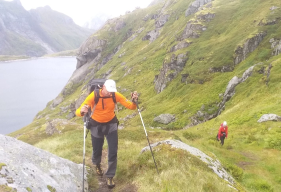 Hoe kies je de juiste wandelschoenen voor een bergwandeling?