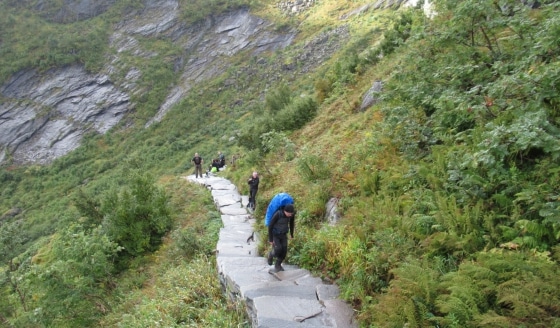 Bereid je voor op wandeltochten in de bergen met een wandelschema